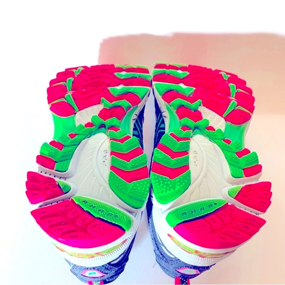 ASICS - Picture 7 of 7